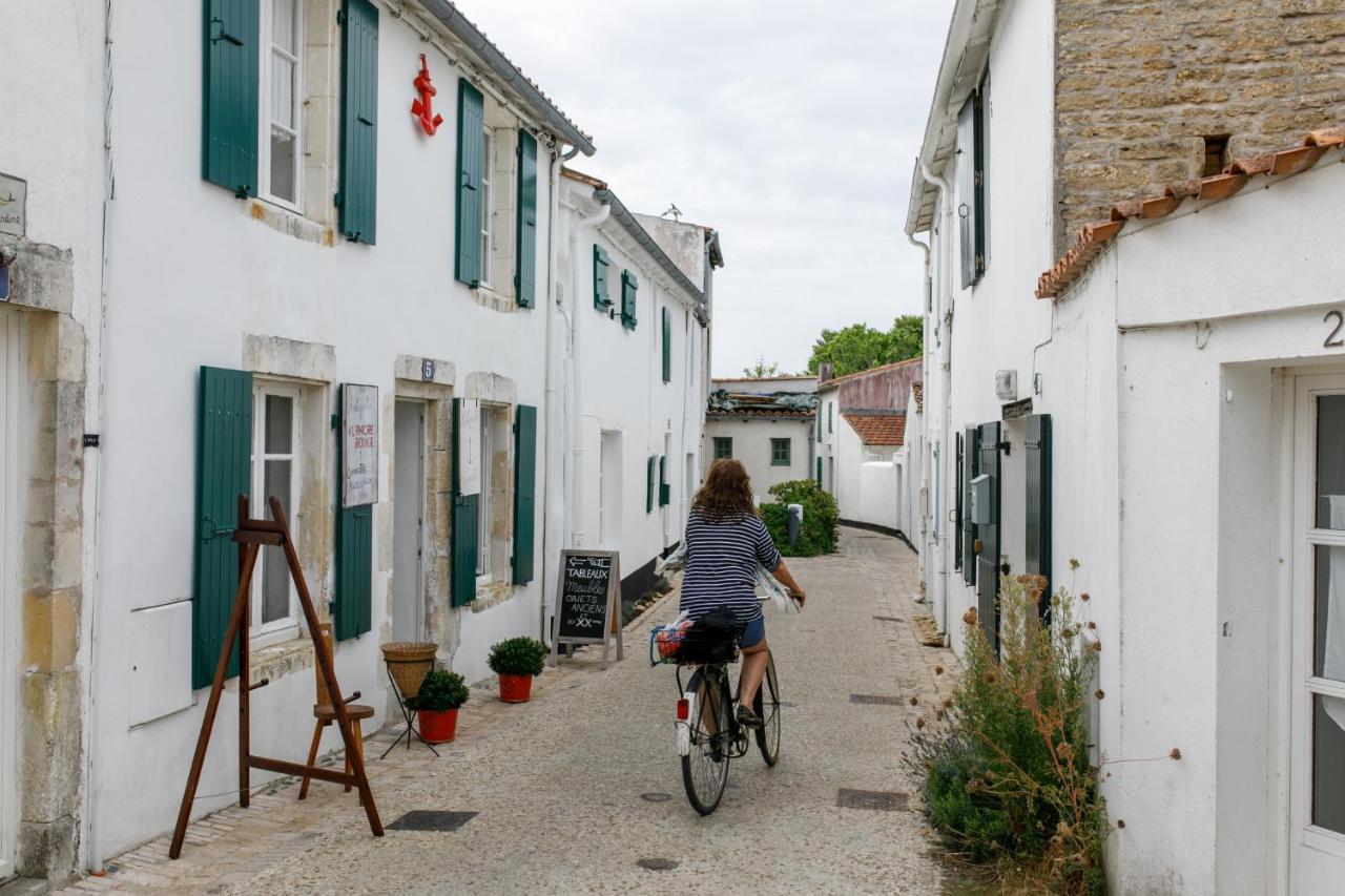 Camping La Pree Les Portes-en-Re Exterior photo