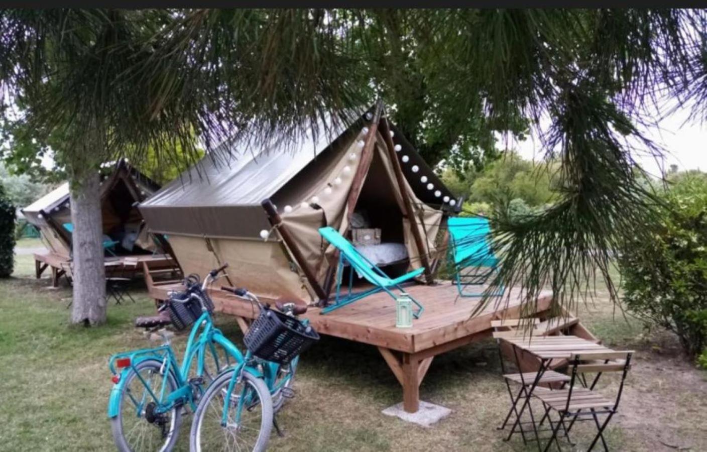 Camping La Pree Les Portes-en-Re Exterior photo