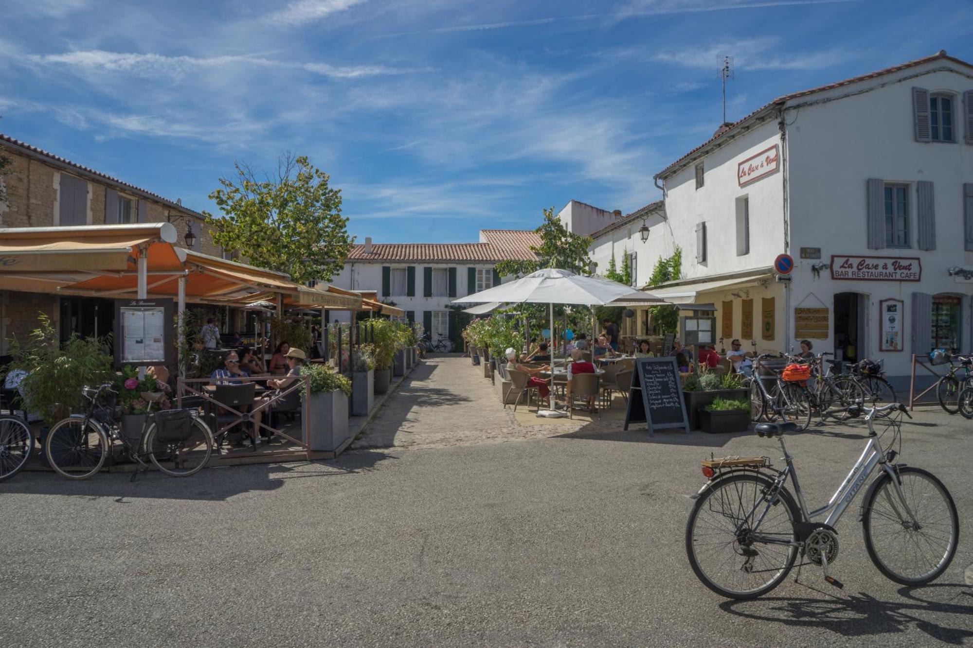 Camping La Pree Les Portes-en-Re Exterior photo