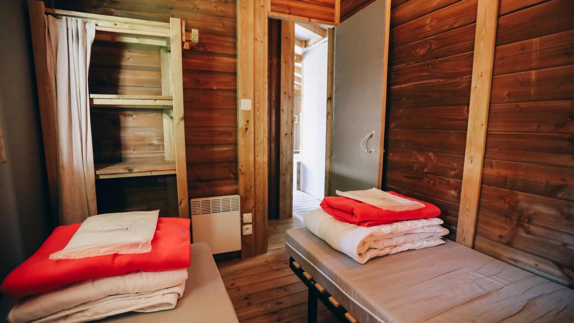 Camping La Pree Les Portes-en-Re Room photo