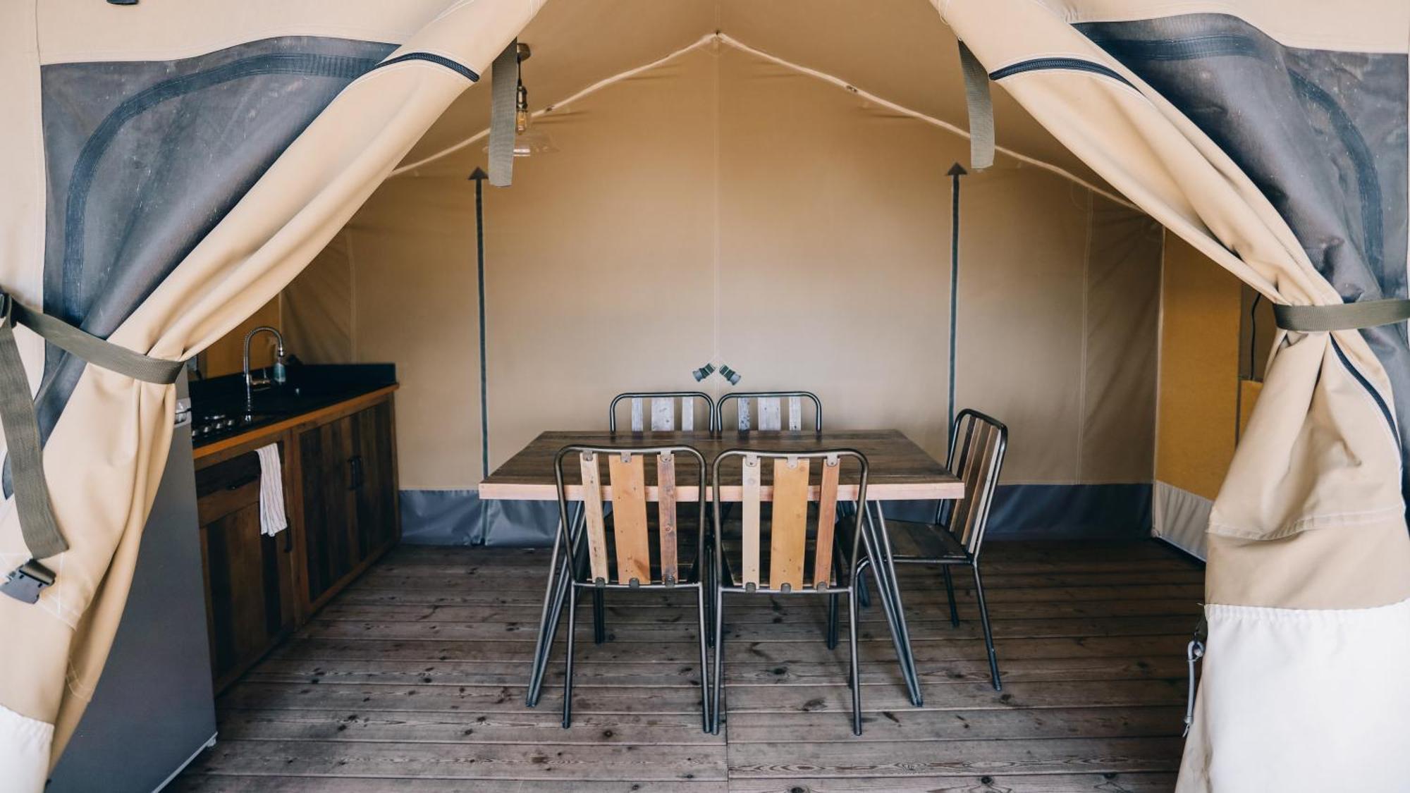 Camping La Pree Les Portes-en-Re Room photo
